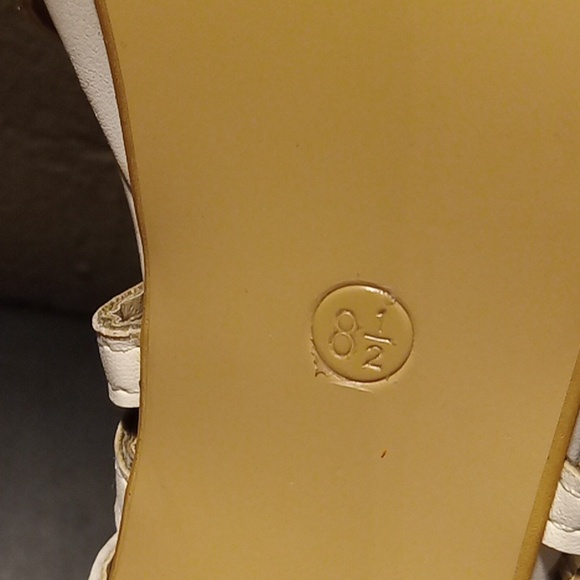 Caged open toe Pumps - Picture 6 of 8